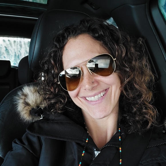 Meet your Posher, Sheri - Picture 1 of 1